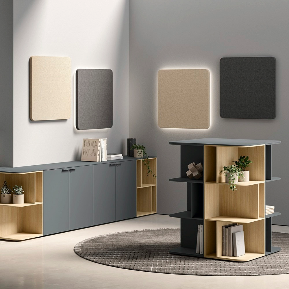 Rangement intégré dans un agencement professionnel sur mesure